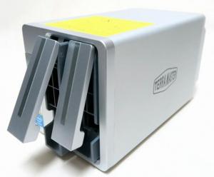 Look at our most popular NAS F2-220! - エルミタージュ秋葉原編集部 絵踏 一